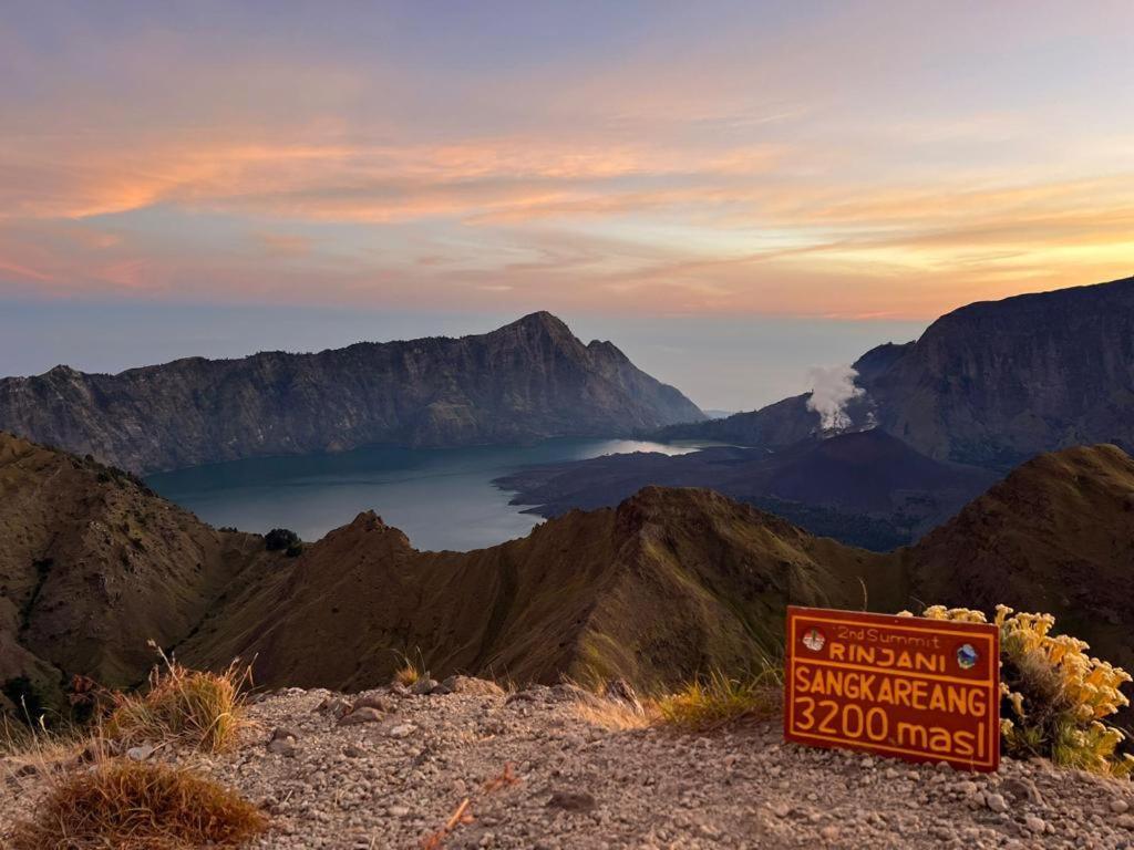Girang Rinjani Bungalows Tetebatu Luaran gambar