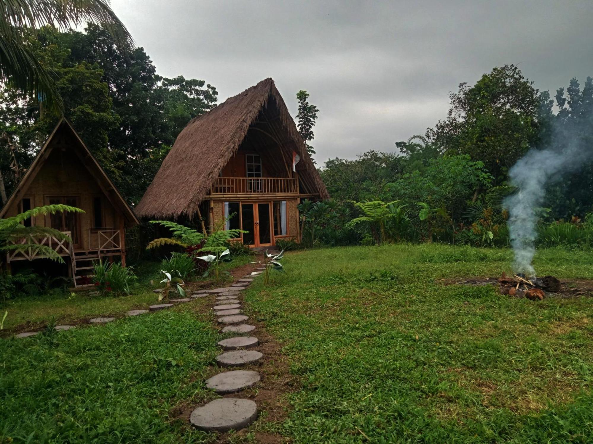 Girang Rinjani Bungalows Tetebatu Bilik gambar