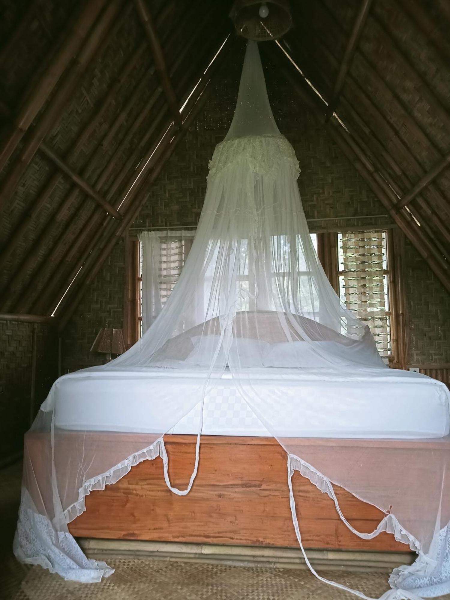 Girang Rinjani Bungalows Tetebatu Bilik gambar