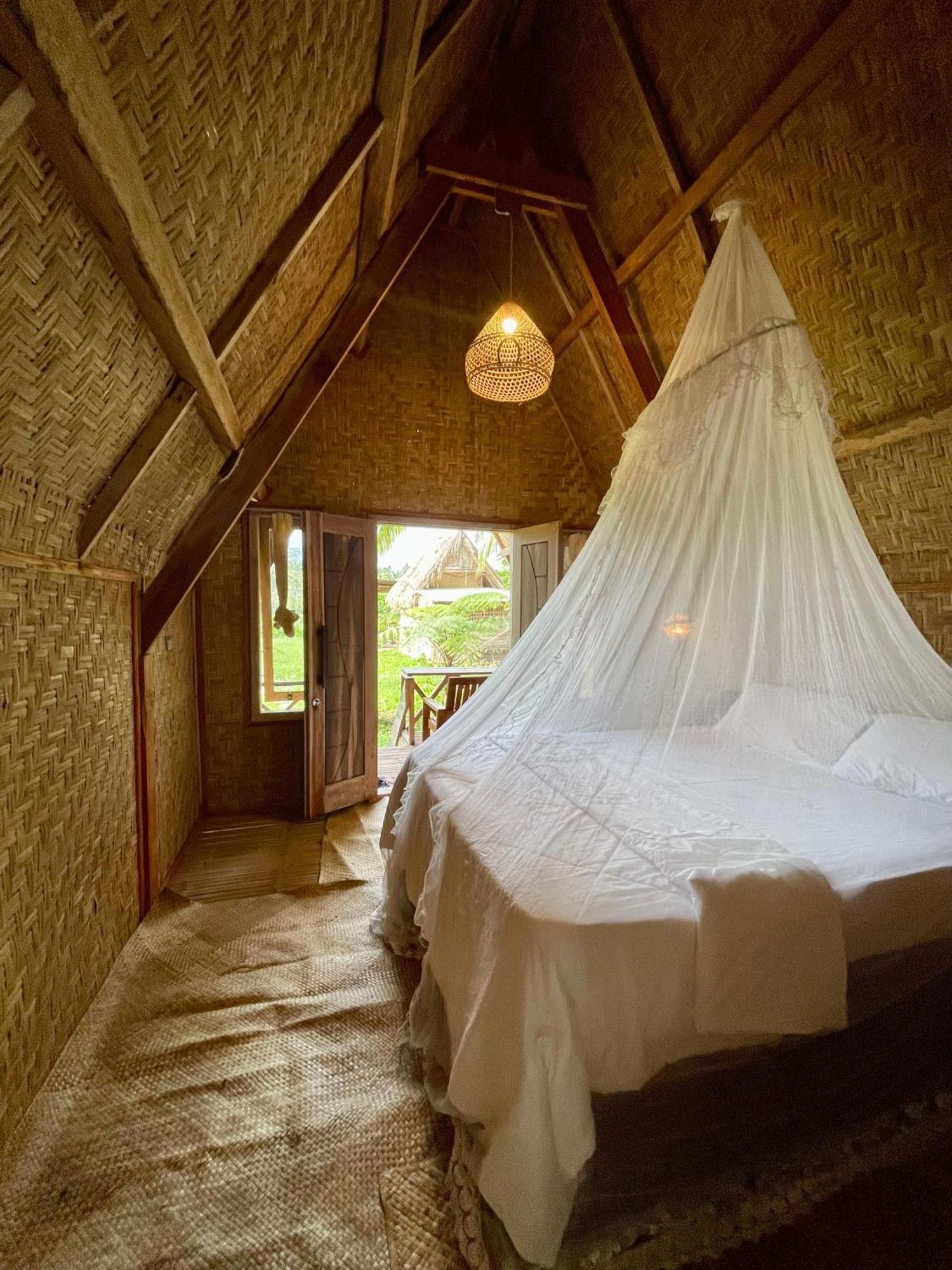 Girang Rinjani Bungalows Tetebatu Bilik gambar